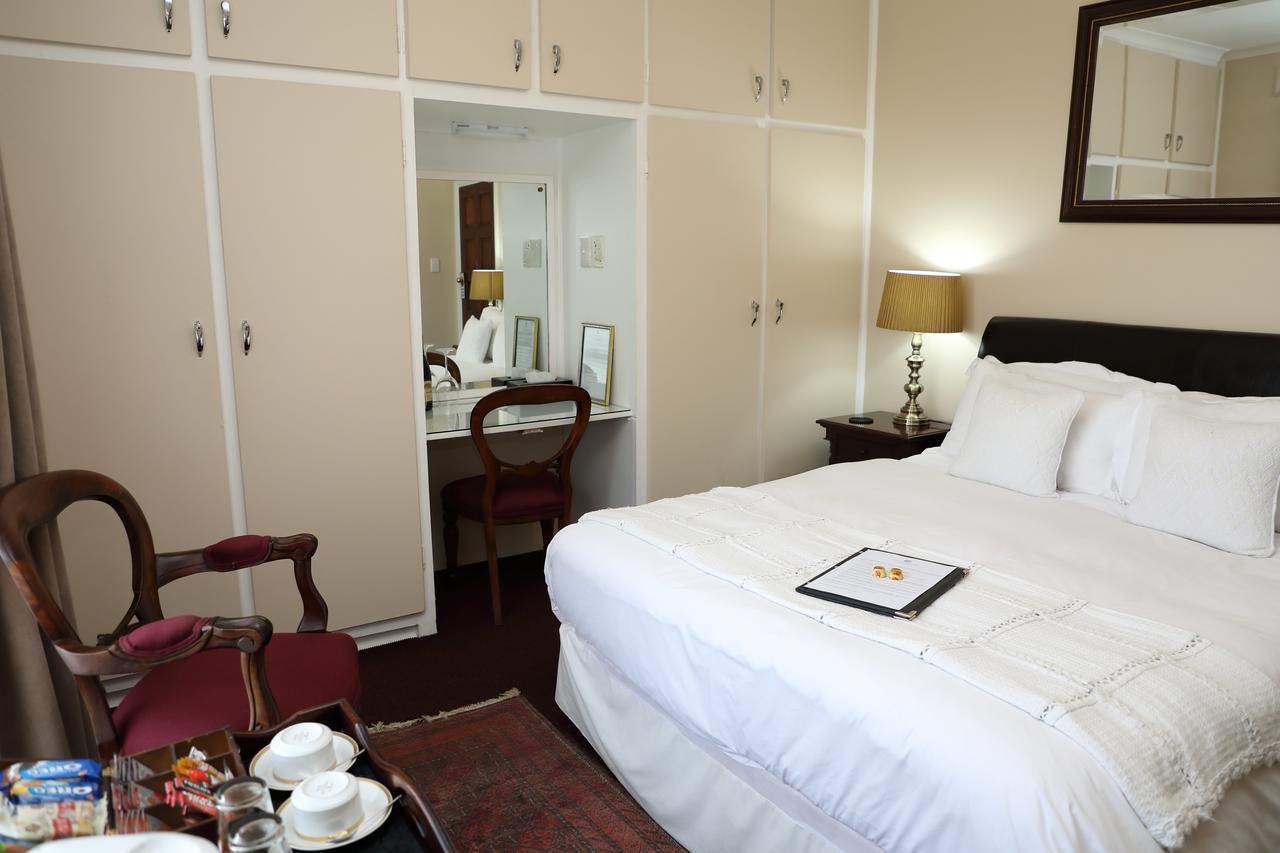 Kingston Place Guesthouse 다반 외부 사진